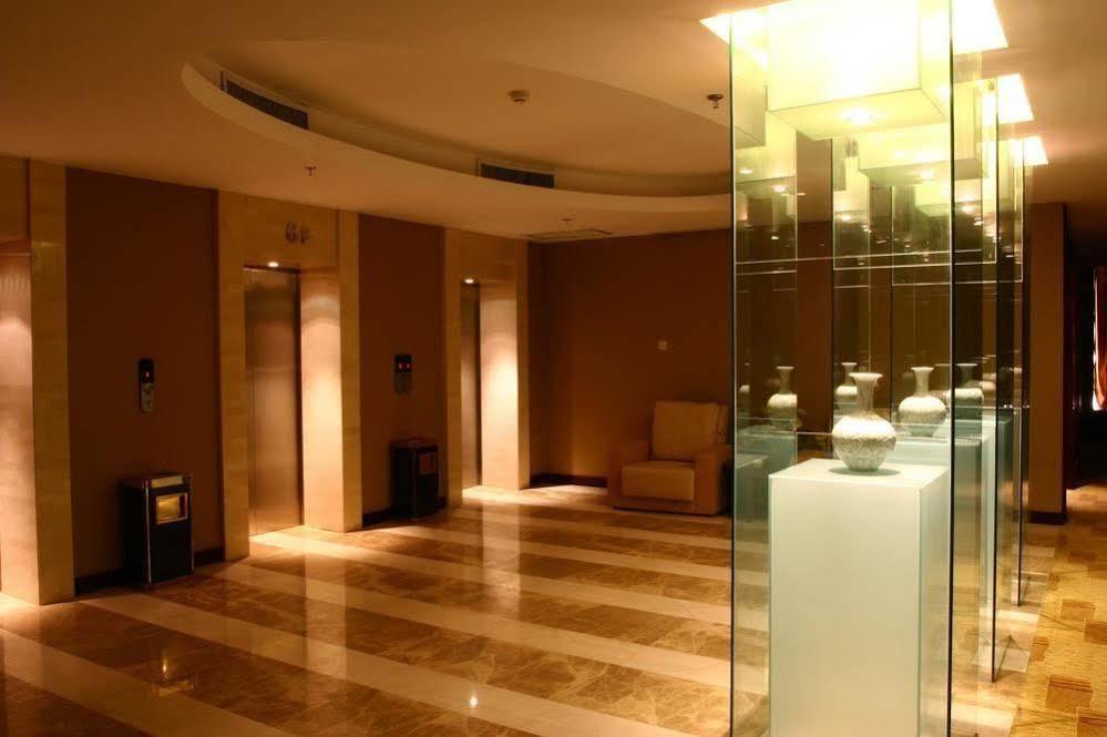 Tianrui Business Hotel Taiyuan  Exterior photo
