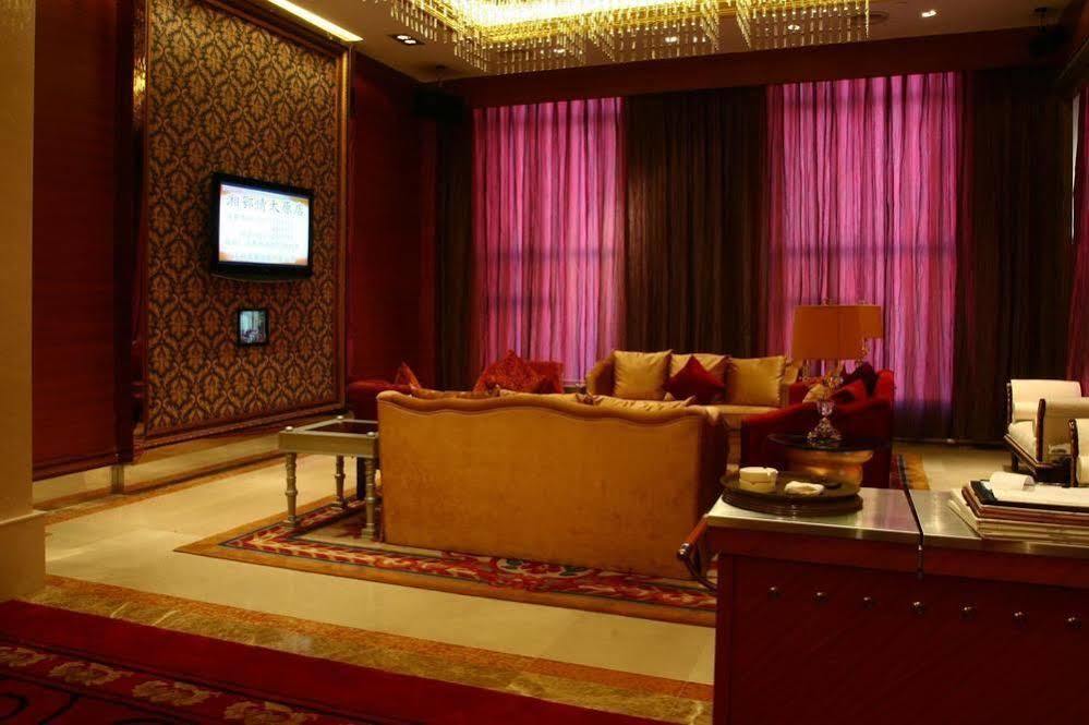 Tianrui Business Hotel Taiyuan  Exterior photo